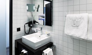 Bathroom at the Morosani "Fiftyone" in Davos