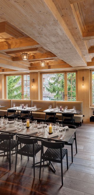 Helle Davoserstube des Morosani Hotels 