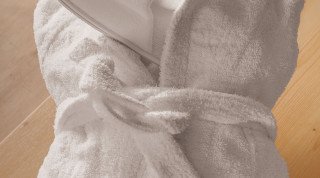 Gemütlicher Bademantel im Posthotel