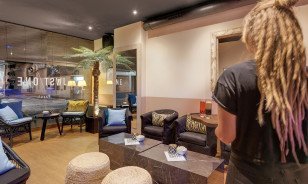 Pop-up-Shot-Bar by Morosani Hotel