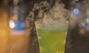 Pistachio Slammer Shot at Pop-up-Shot-Bar by Morosani Hotel