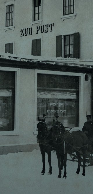 Historische Hotelfassade des Posthotels