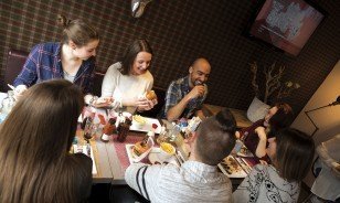 Poestli Corner Guests