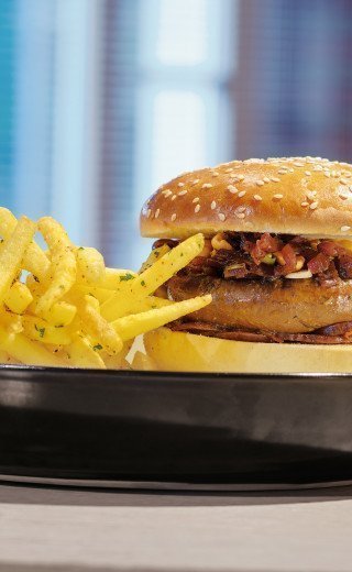 Burger and fries at the "Pöstli Corner" in Davos