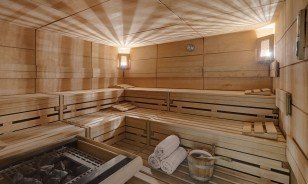 Large sauna in the Morosani "Schweizerhof" in Davos